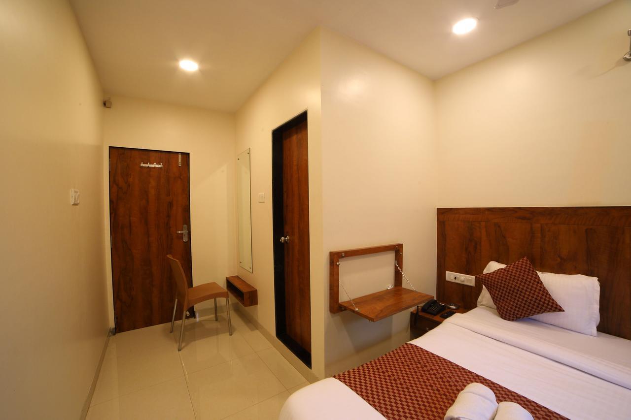 Oyo 8757 Prakash Inn Bombay Exterior foto